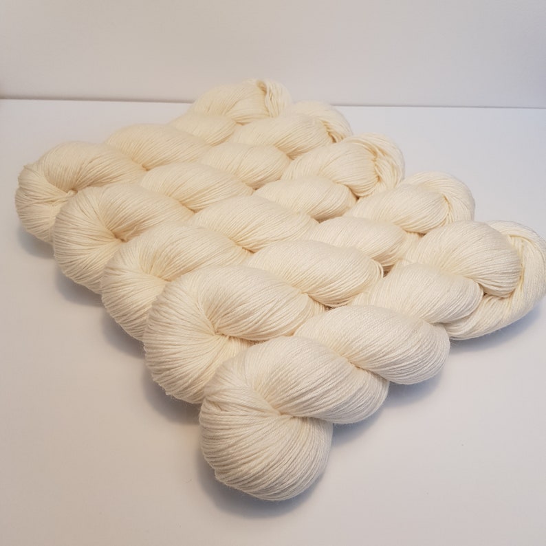 Undyed Yarn Superwash Merino Wool UK DK 4ply 100g Skein Etsy