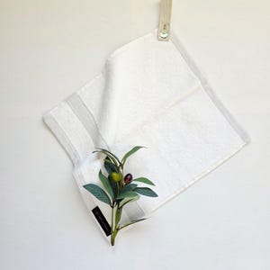 Hanging Hand Towels