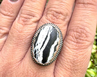 Anillo de turquesa búfalo blanco / Anillo de plata de ley hecho a mano / Joyería del suroeste / Pieza única Talla 9.5