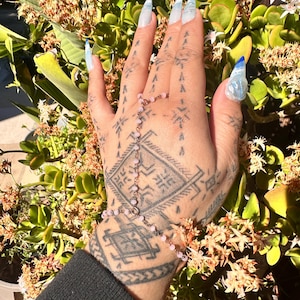 Rose Quartz Hand Chain