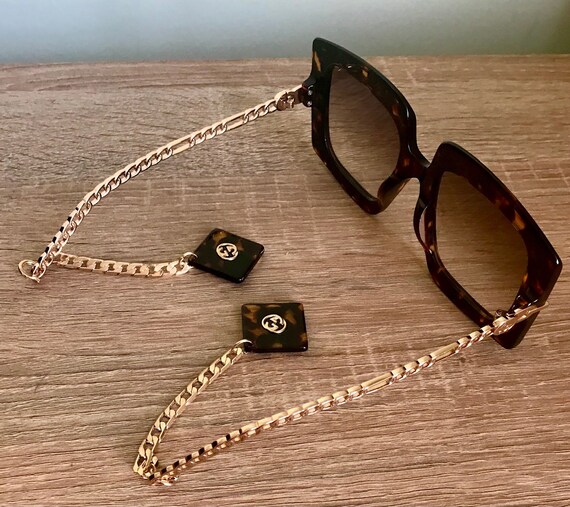Sunglasses Gucci Montaigne Square Oversized GG0722S Tortoise Brown Gradient Lens Gold Chain Never Worn original packaging Authentic Mint
