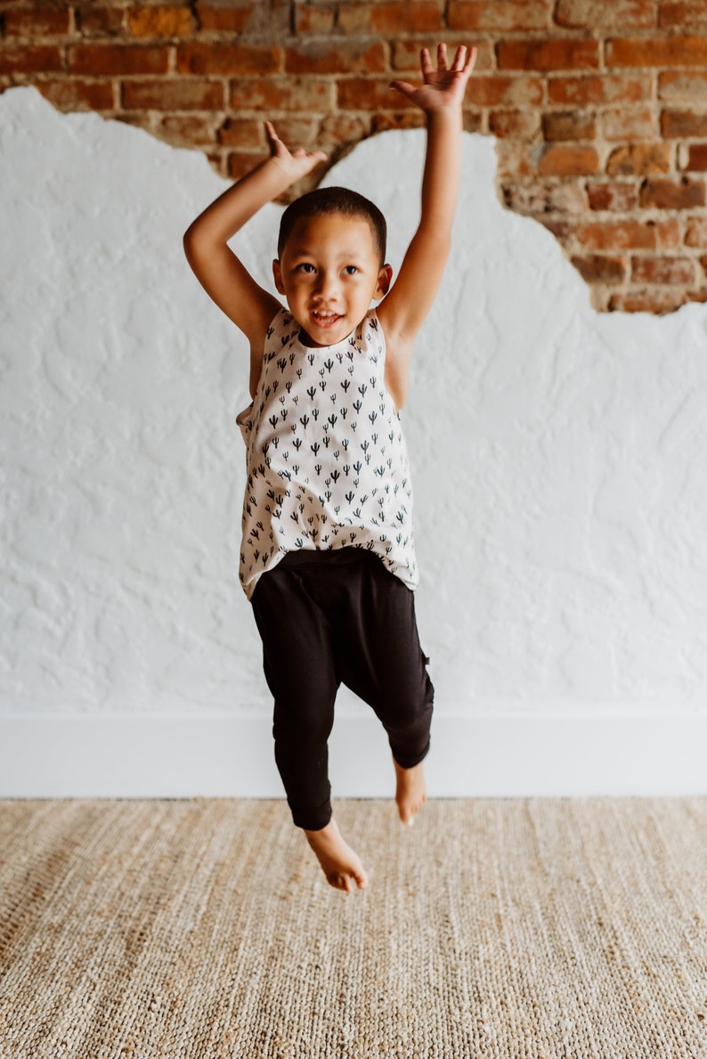 Navy blue bamboo slouchy kids tank top, Bamboo baby clothes, Boy shirts, Girl shirt, Unisex toddler tee, Kid shirt image 7