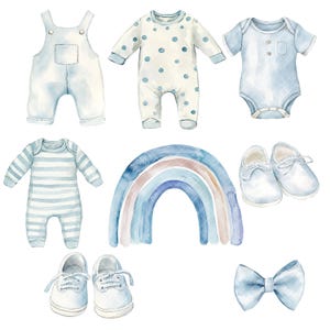 Op de afbeelding: Een set met aquarel illustraties met babykleding, schoenen, een strikje en een regenboog. De kleding is in tinten blauw en wit, met stippen, strepen en overalls. De schoenen zijn wit met blauwe veters. Het strikje is blauw. De regenboog is veelkleurig met tinten blauw, roze en paars.