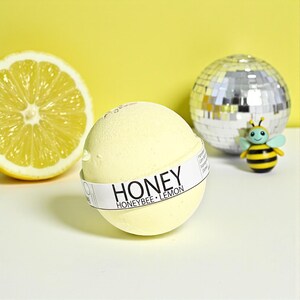 Honeybee Lemon Bath Bomb - 8oz - Handmade, Selfcare, Spa, Natural, Gift, Sensitive Skin, Cruelty-free, Vegan, Valentines Day Gift