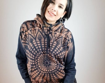 Felpa con cappuccio effetto mandala sbiancato, pullover vintage gotico con motivo all'uncinetto, taglie XS-XL, pullover invernale, pullover natalizio