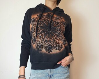 Maglione di pizzo, felpa con cappuccio all'uncinetto sbiancata, abbigliamento boho vintage mandala, felpa gotica, motivo floreale, maglione natalizio