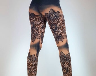 Leggings with floral lace and mandala pattern