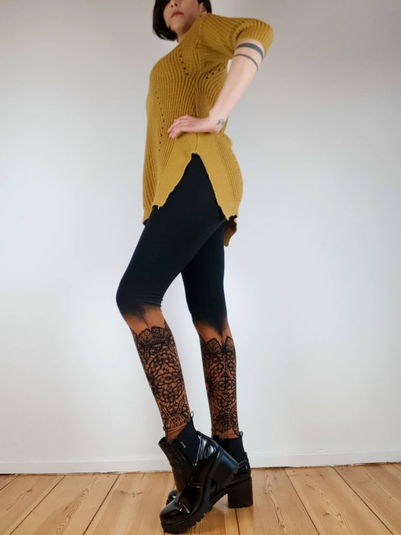 Leggings with floral lace and mandala pattern zdjęcie 9