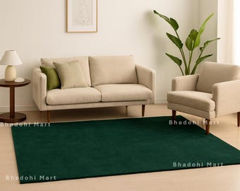 Hand-Tufted Wool Rug – Solid Deep Green, Modern Rectangular Design