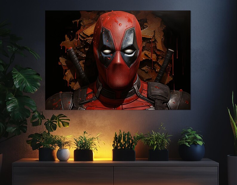 K&ouml;nnte beinhalten: Leinwanddruck mit Nahaufnahme von Deadpool's Gesicht. Der Superheld tr&auml;gt eine rot-schwarze Maske und einen Anzug. Der Hintergrund ist dunkel mit einem strukturierten, braun-schwarzen Design. Zwei Schwerter sind hinter Deadpool zu sehen.