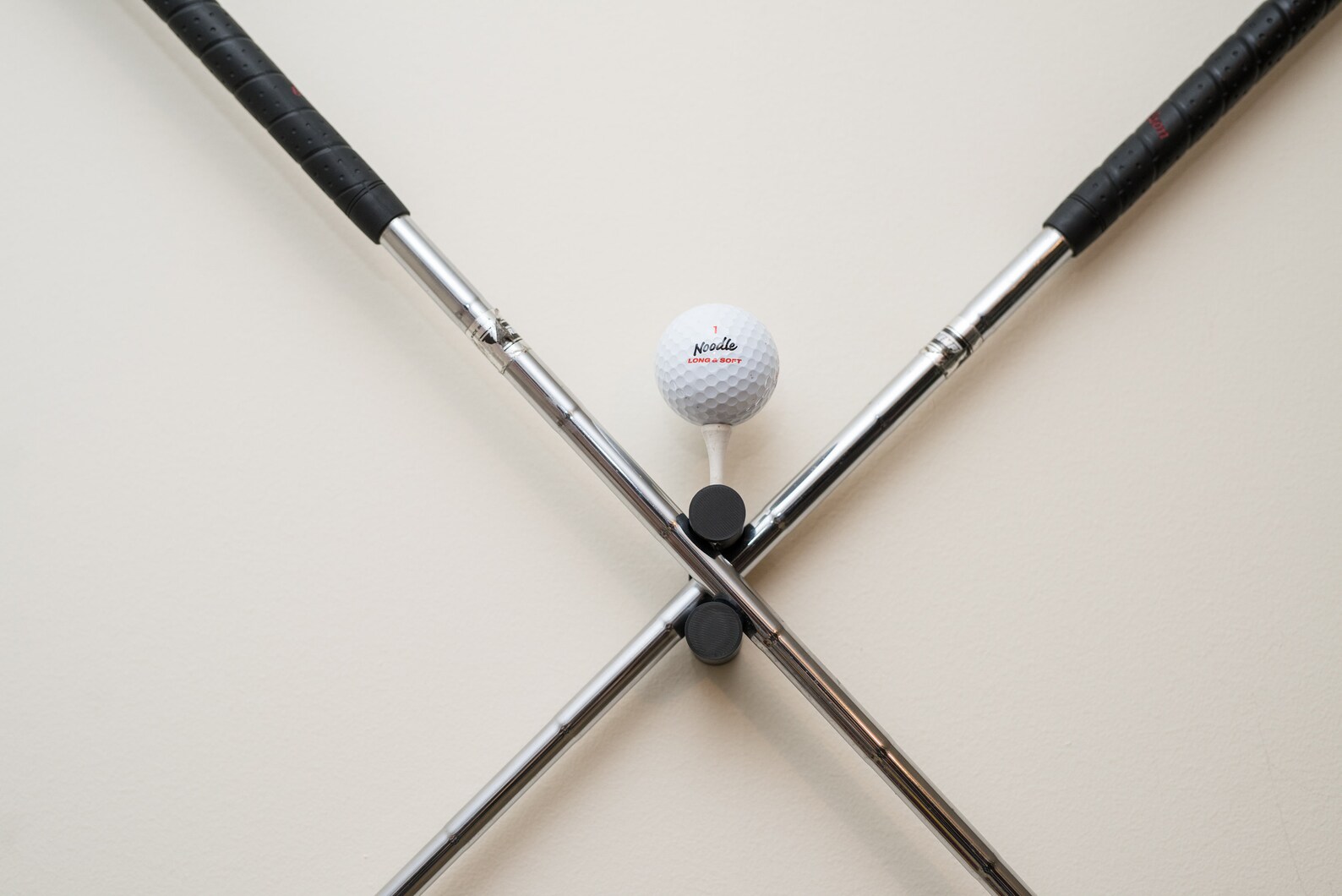 Golf Club Crossed Wall Hanger Bracket Etsy