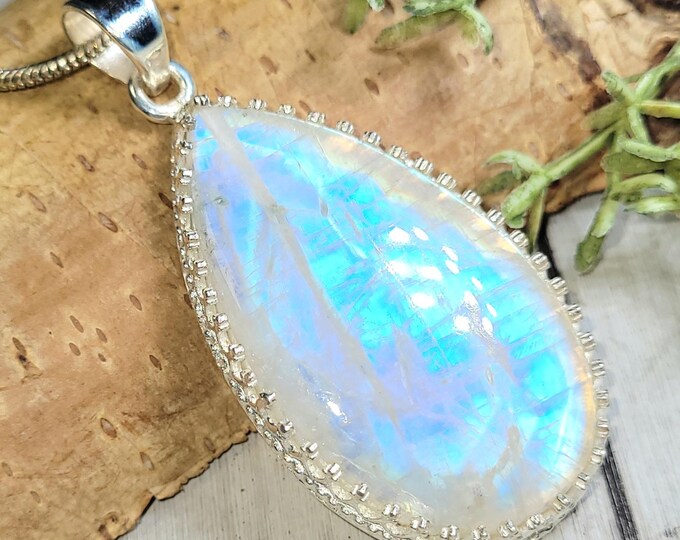 Moonstone Pendant, Rainbow Moonstone Sterling Silver Pendant, Premium Grade Moonstone Pendant, Gift for Her, Statement Pendant, HM06