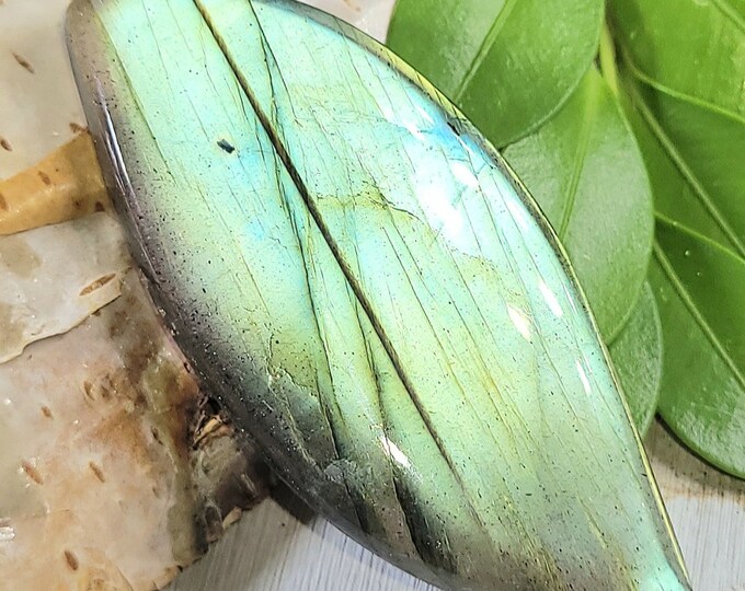 Natural Multi-Flash Labradorite Cabochon 40ct 46mm x 20mm Wire Wrapping, Weaving or Pendant, Collector LE02