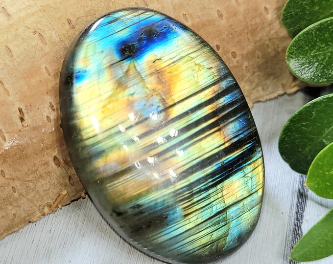 Natural Premium Grade Multi Flash Labradorite 71ct Oval Cabochon, Wire Wrapping, Weaving, Pendant FX09