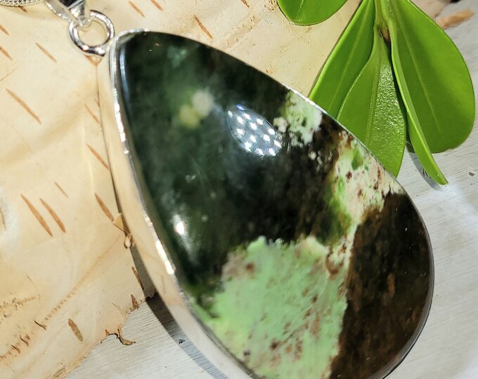 Natural AAA Grade Chrome Chalcedony .925 Sterling Silver Pendant 2 1/4" x 1 1/8" 13 Grams  EJ08