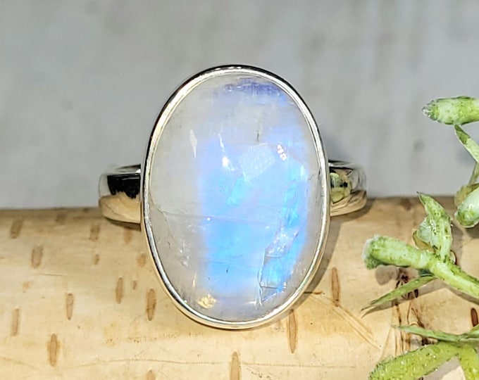 Rainbow Moonstone Ring, Moonstone Ring, Sterling Silver Moonstone Ring, Moonstone Ring Size 6.50, Statement Ring, Boho Ring, HT