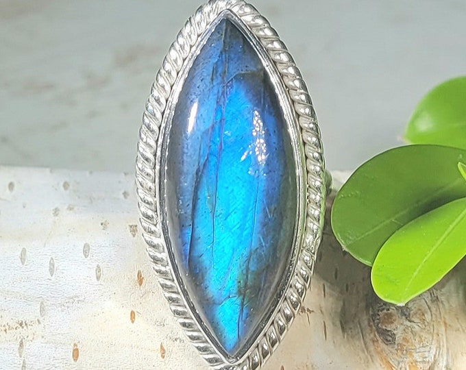 Natural High AAA Grade Marquise Blue Fire Labradorite .925 Sterling Silver Ring Size 5.5 10 Grams 1 3/8" x 5/8" EJ39
