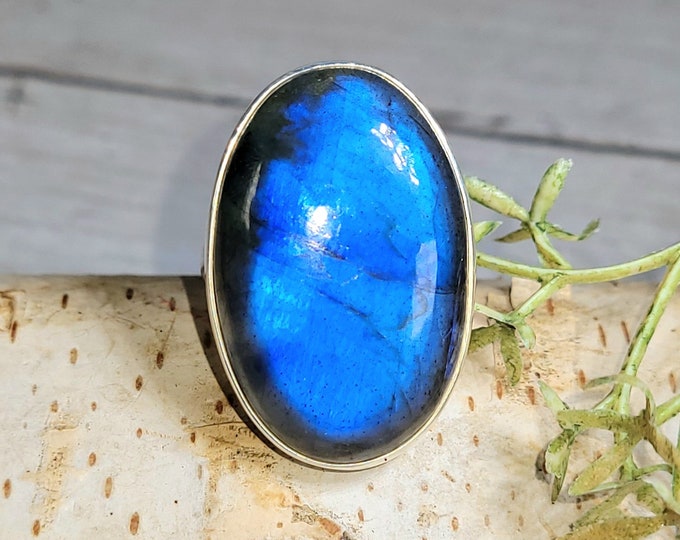 Blue Flash Labradorite Sterling Silver Ring - Handmade Size 7
