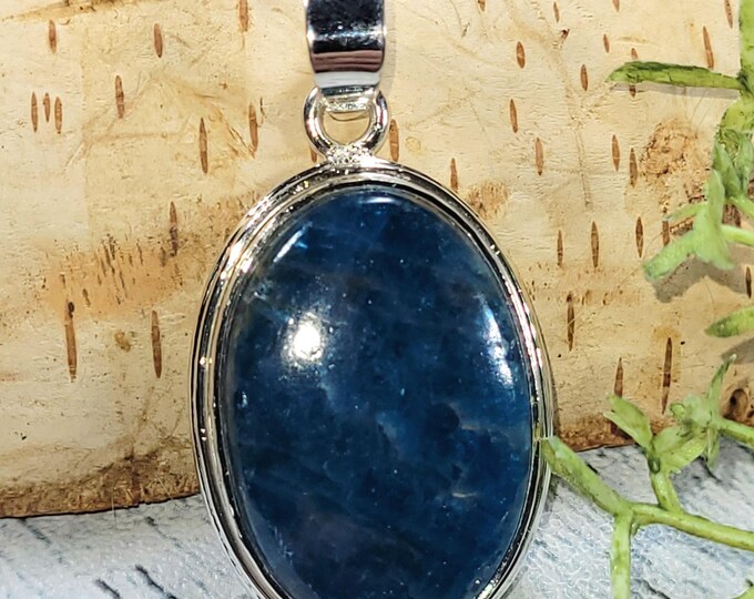Blue Apatite Pendant, .925 Sterling Silver Apatite Pendant, Silver Apatite Pendant, Gift for her, Statement pendant HW10, Statement pendant