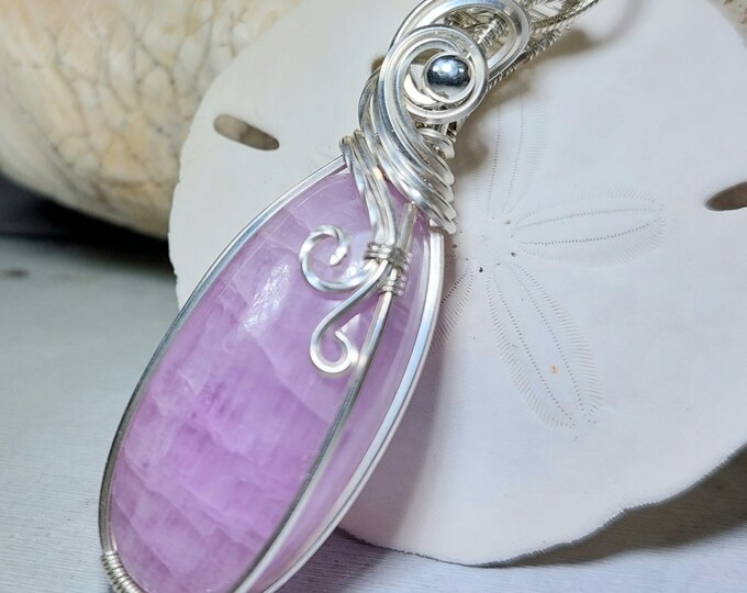 Kunzite Pendant, Wire Wrapped Kunzite Pendant, Sterling Silver Pendant, Lavender Wire Wrapped Pendant, .925 Sterling silver pendant GG35