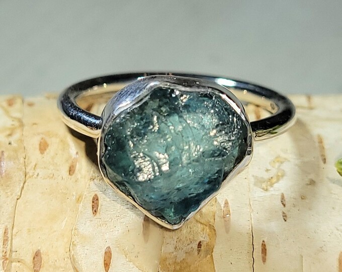 Natural Premium Blue Rough Cut Apatite .925 Sterling Silver Ring Size 6.5 3.4 Grams 1/2" x 1/2" AL30