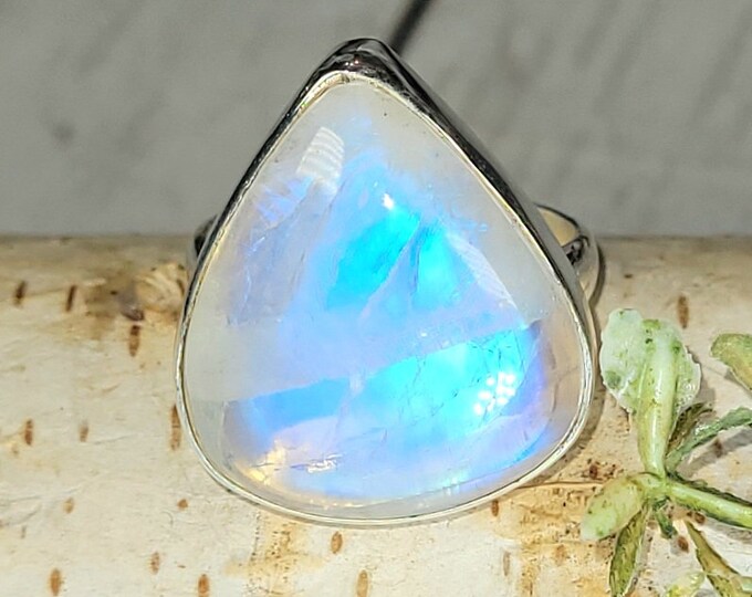 Moonstone Ring, Rainbow Moonstone Sterling Silver Ring, Premium Grade Moonstone Ring, Size 9, Statement Ring, Handmade Ring, GS