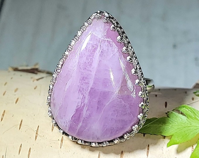 Natural Rare Kunzite Pear .925 Sterling Silver Ring Size 7 Weighs 9 Grams Face Measures 1 1/8" x 7/8" AG02 "Crown Prong Setting"