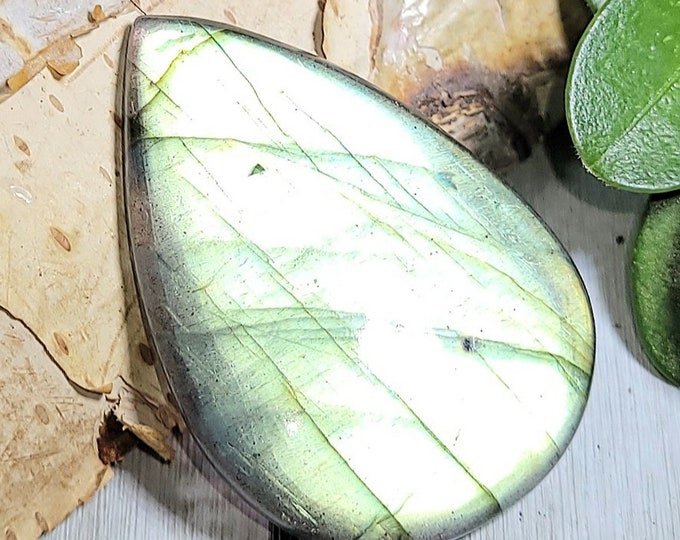 Natural Multi Flash Labradorite Pear Cabochon 25ct 5 Grams 33mm x 23mm Wire Wrapping, Weaving or Pendant, Collector AD33