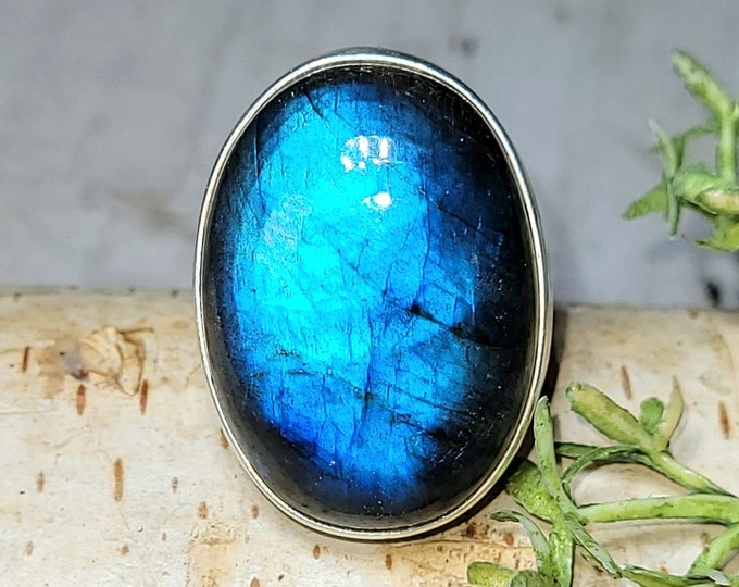 Blue Flash Labradorite Sterling Silver Ring - Handmade Size 7