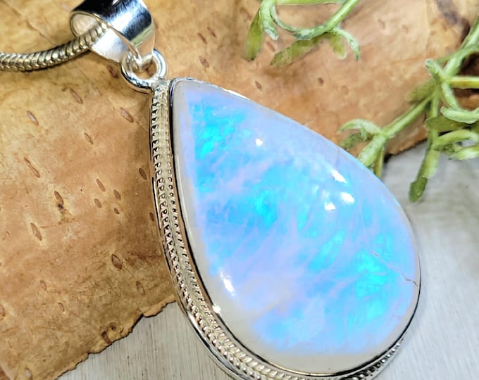 Moonstone Pendant, Rainbow Moonstone Sterling Silver Pendant, Premium Grade Moonstone Pendant, Gift for Her, Statement Pendant, HM04
