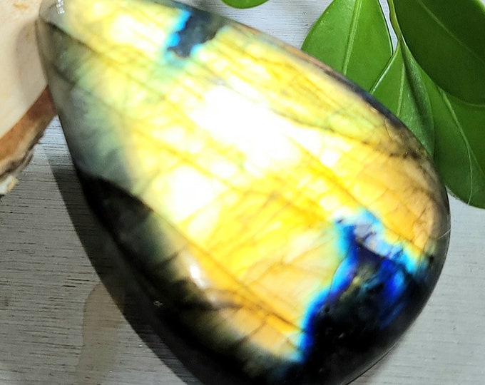 Natural Multi-Color Labradorite Pear Cabochon 80ct 42mm x 30mm Wire Wrapping, Weaving, Pendant Bolo Tying LC20