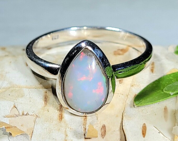 Natural Multi-Color Ethiopian Opal .925 Sterling Silver Ring Size 5.5 2 Grams 7/16" x 5/16" EY38