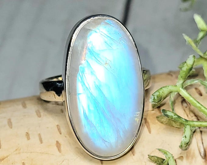 Rainbow Moonstone Ring, Moonstone Ring, Sterling Silver Moonstone Ring, Moonstone Ring Size 8, Statement Moonstone Ring, Boho Ring, HR