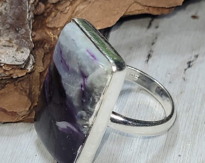 Rare Kammererite Ring, Kammererite Sterling silver ring, Boho Ring, Natural Stone  Ring, Statement Ring, Sterling Silver Ring  Size 8.25