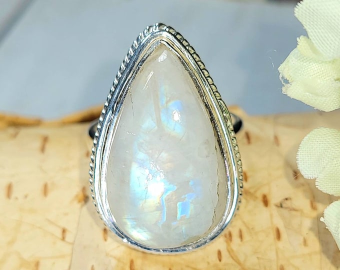 Moonstone Ring, Rainbow Moonstone Ring, Moonstone Sterling Silver Size 8 Ring, Handmade Moonstone Ring, Statement Ring, Gift for Her, DC