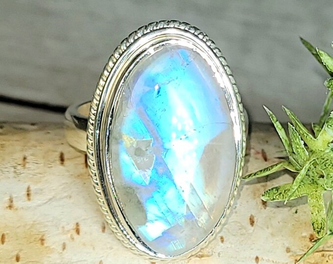 Rainbow Moonstone Ring, Moonstone Ring, Sterling Silver Moonstone Ring, Moonstone Ring Size 6.5, Statement Ring, Boho Ring, GJ