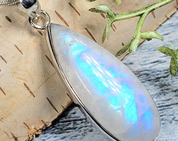 Moonstone Pendant, Moonstone Sterling Silver Pendant, Blue Flash Moonstone Pendant, Handmade Pendant, Statement Moonstone Pendant, JA08