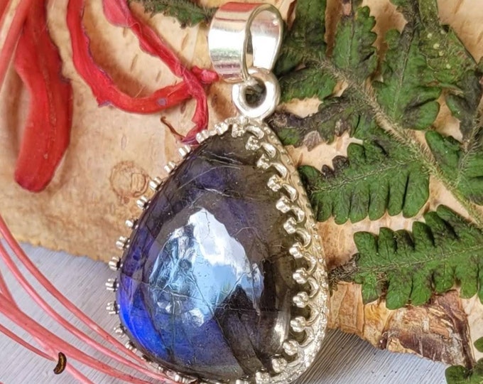 Natural Premium Grade Full Blue Flash Labradorite .925 Sterling Silver Pendant 1 1/2" x 1" 9 Grams CV19