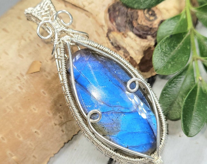 Blue Labradorite Wire Wrapped Pendant, Handmade Labradorite Pendant, Sterling Silver Blue Labradorite Pendant,  .925 Wire Wrapped Pendant DT