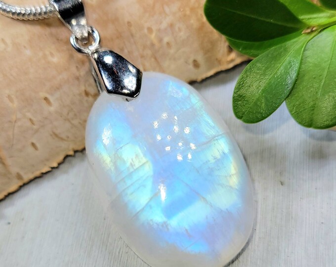 Moonstone Pendant, Rainbow Moonstone Oval Cabochon Sterling Silver Pendant, Full Blue Flash Moonstone, Gift for Her, Handmade Pendant, DR02