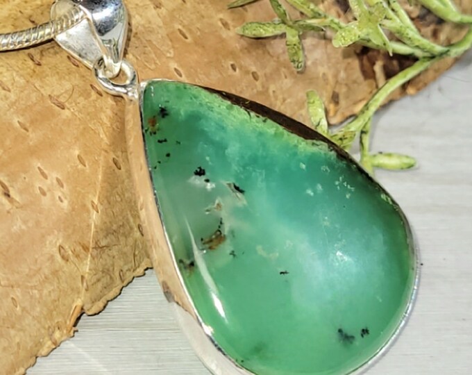 Chrysoprase Pendant, Aqua Chalcedony Sterling Silver Pendant, Chrysoprase  Sterling Silver Pendant. Handmade Pendant, Gift for Her, GR01