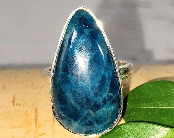 Natural Premium Quality Pear Apatite .925 Sterling Silver Ring Size 7.5 Gift for Her DD