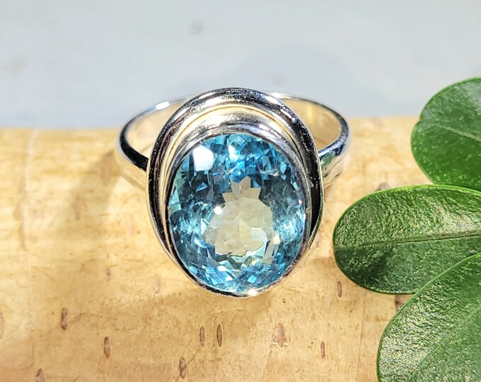 Eye Clean Faceted Blue Topaz Ring Handmade .925 Sterling Silver Ring Size 6.75 6.1 Grams 1/2" x 1/2" FW24