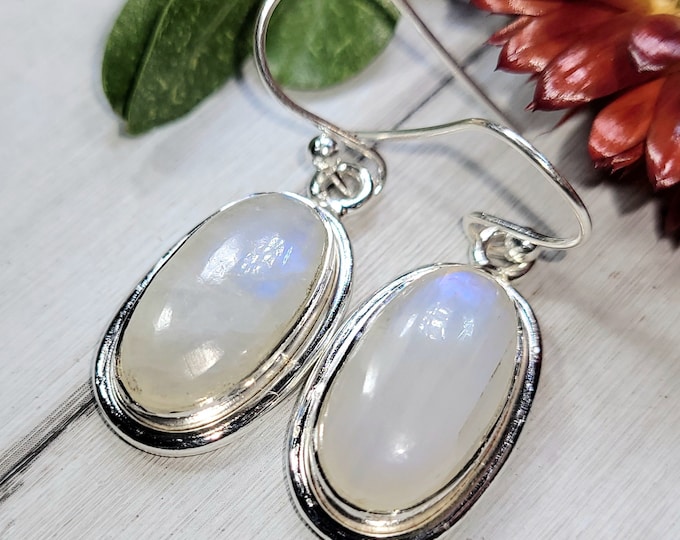 Natural Moonstone Earrings, Rainbow Moonstone Earrings, Sterling Silver Moonstone Earrings, Blue Moonstone earrings, Handmade Earring CS19