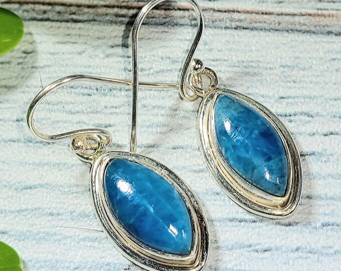 Natural High Quality Marquise Shape Apatite .925 Sterling Silver Dangle Earrings 5 Grams 1 3/8" x 7/16" EL18