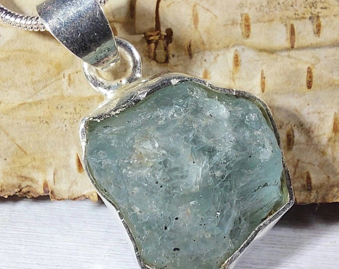 Natural Raw Aquamarine Rough Cut Handcrafted Pendant .925 Sterling Silver Pendant GT05