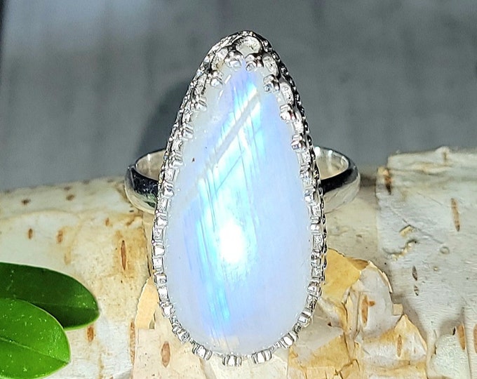 Natural High Grade Blue Flash Moonstone Pear .925 Sterling Silver Ring Size 6.5 6 Grams 1" x 9/16" EZ35 "Crown Design Setting"
