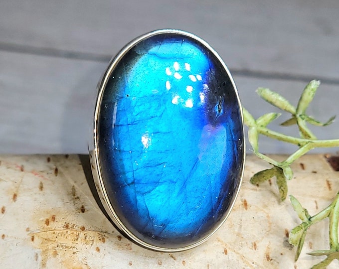 Labradorite Ring Size 9. Blue Labradorite Sterling Silver Ring, Handmade Labradorite Ring, Statement Ring, Gift for Her, GR