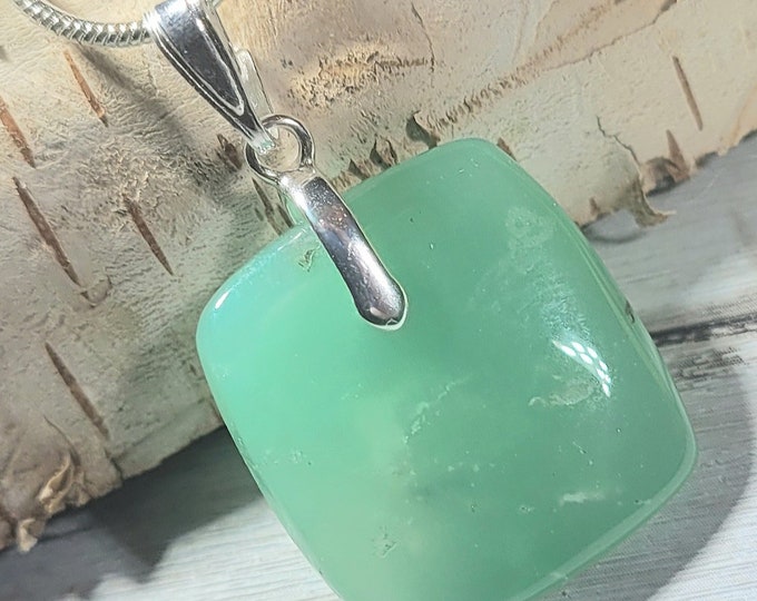 Natural Dainty High Grade Chrysoprase Cabochon .925 Sterling Silver Pendant 1 1/4" x 3/4" EH43 Sterling Silver Bail