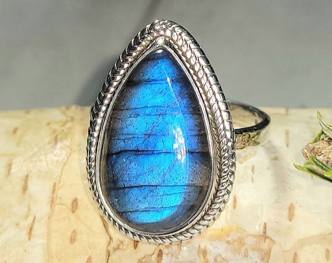 Natural High Grade Blue Flash Pear Labradorite Handmade .925 Sterling Silver Ring Size 8.5 7 Grams 1" x 11/16" AM01